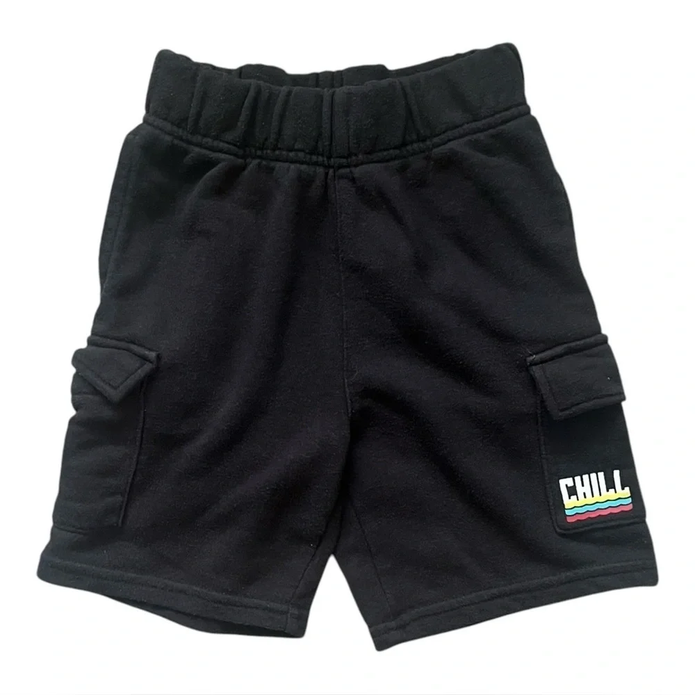 365 Kids casual cargo black shorts Boys 5 cargo side pockets Chill graphic